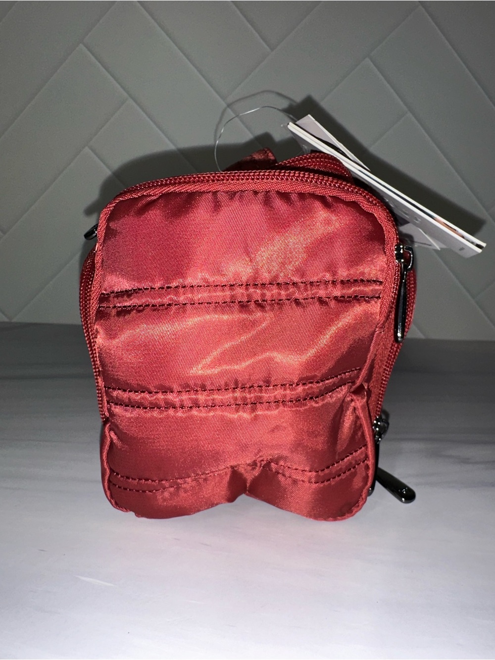 Lug Trolley Cosmetic Travel bag - Rosewood Red - New! - Picture 5 of 13